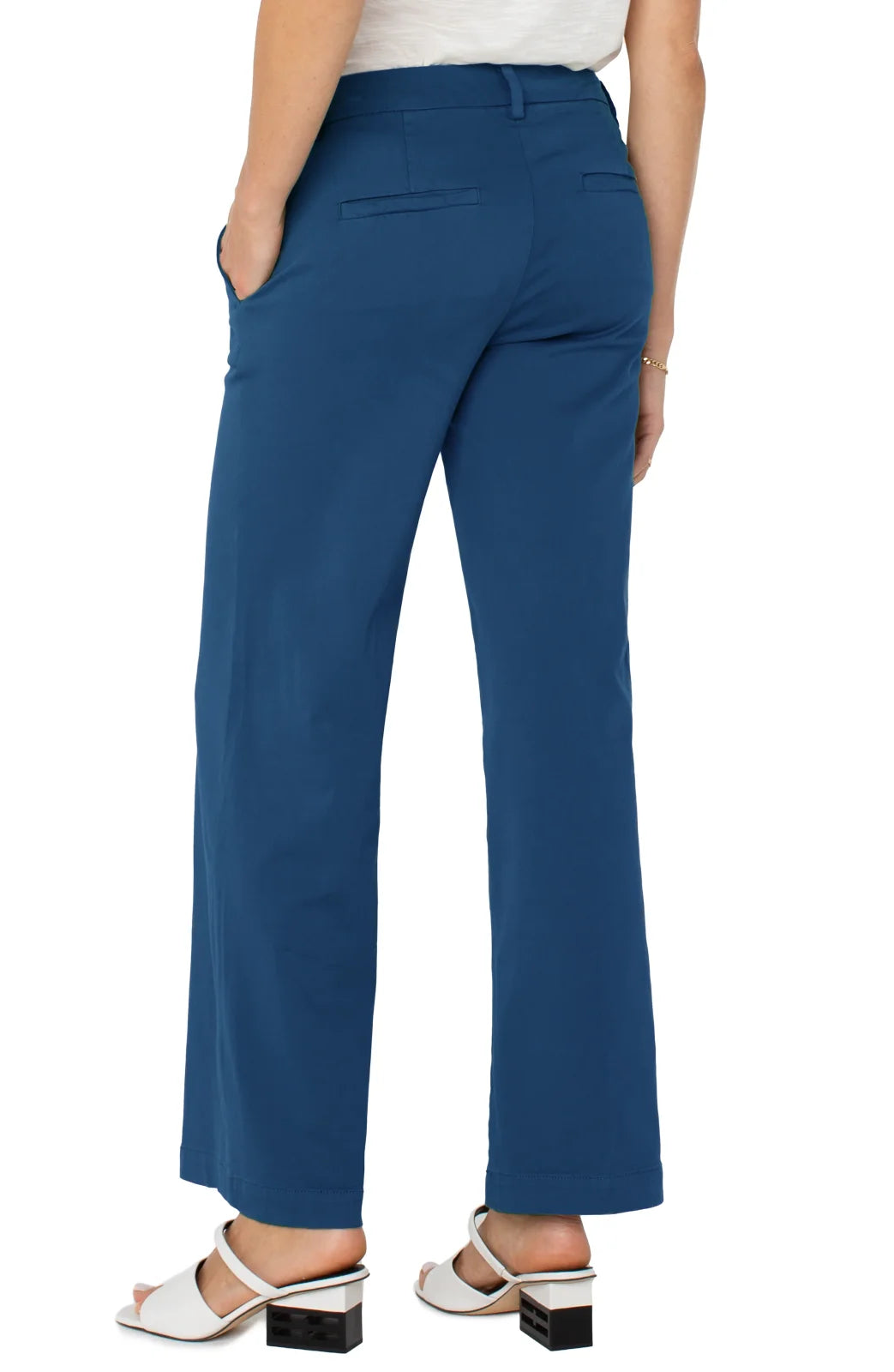 Liverpool Kelsey trousers in Goddess Blue, perfect for stylish women's bottoms at coastal boutiques and summer vacations.