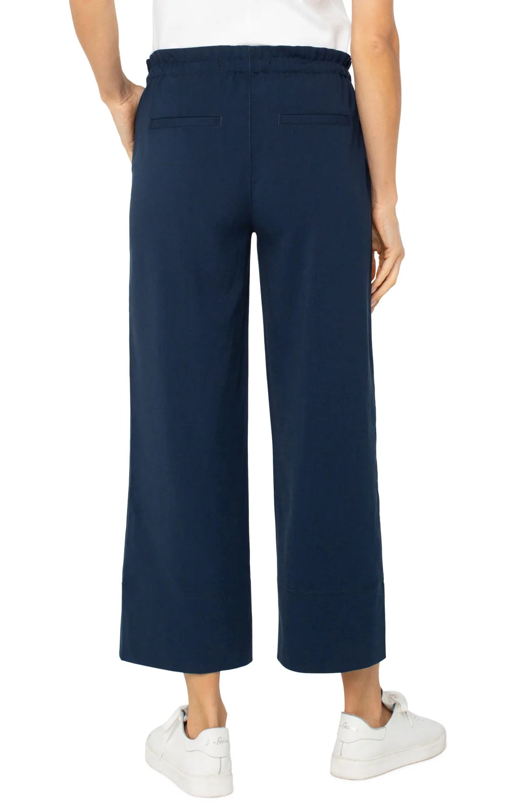 Navy pull-on wide leg pants with elastic waistband, ideal for stylish women's bottoms at coastal boutiques.