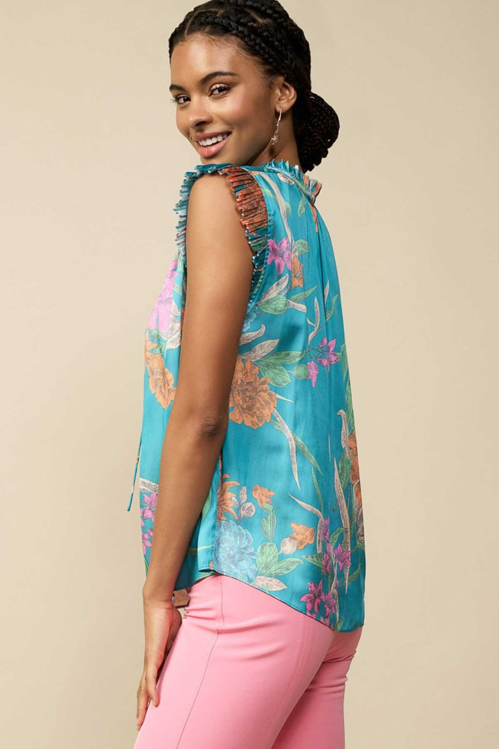 TEAL FLORAL PLEAT SLEEVE TOP from Raggdoll Boutique showcasing trendy coastal style suitable for summer outfits Texas.