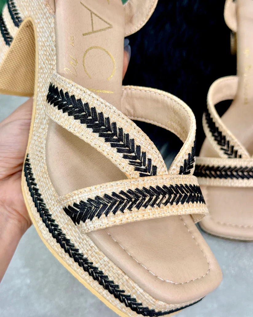 Matisse Adelaide Dress Sandals with black detail, perfect for beach dresses and tropical vacations.