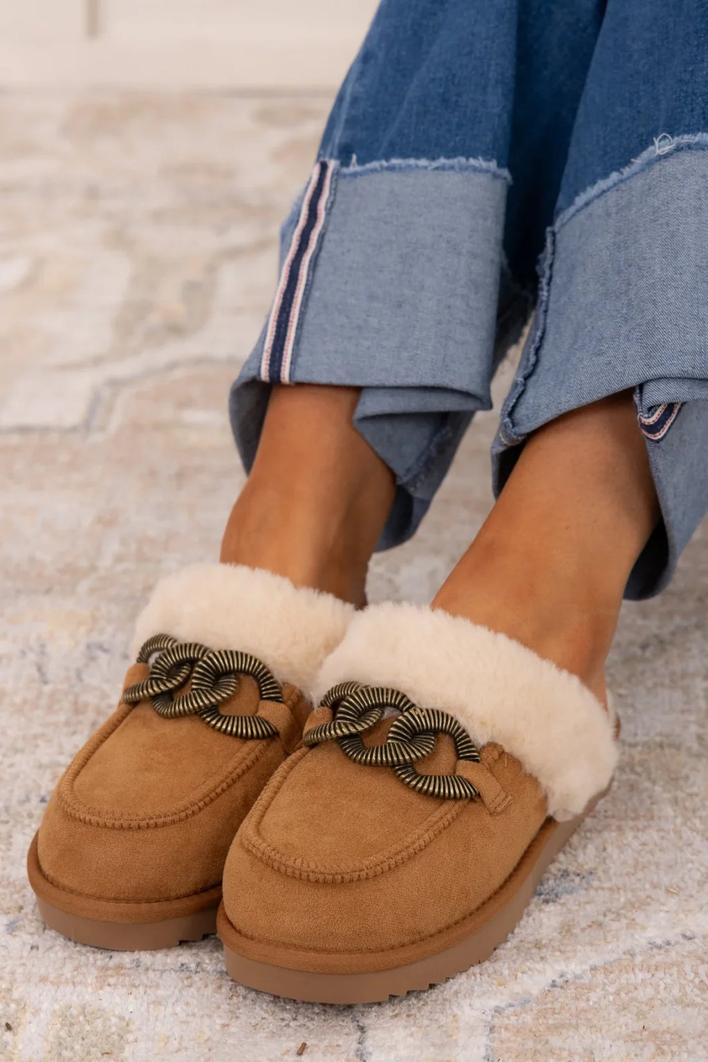 TAOS SLIDE SHOE by MATISSE (Chestnut) with faux fur and chain detail, perfect for coastal fashion boutique outfits.