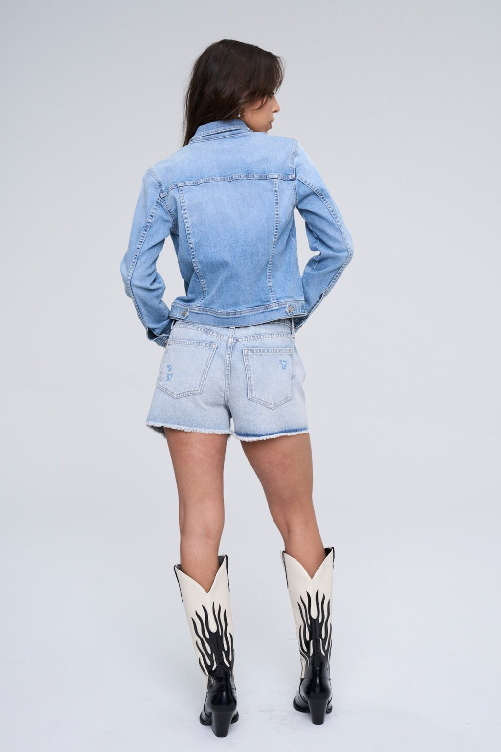 SNEAK PEEK DENIM TWO TONE high rise 90's shorts with frayed hem, perfect for summer outfits Texas and trendy coastal style.