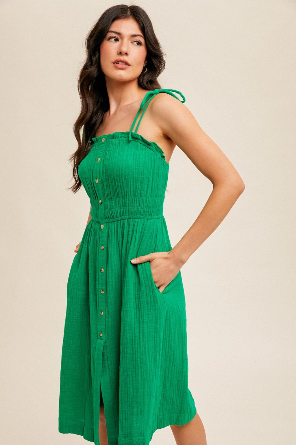 Kylie Dress from Raggdoll Boutique, a trendy coastal style perfect for summer outfits in Texas.