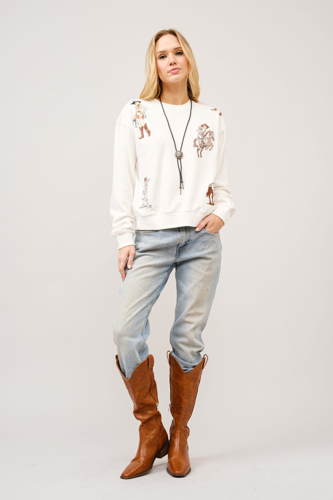 Cutest Western motif embroidered sweatshirt from a coastal boutique; perfect for curvy plus size fashion lovers.