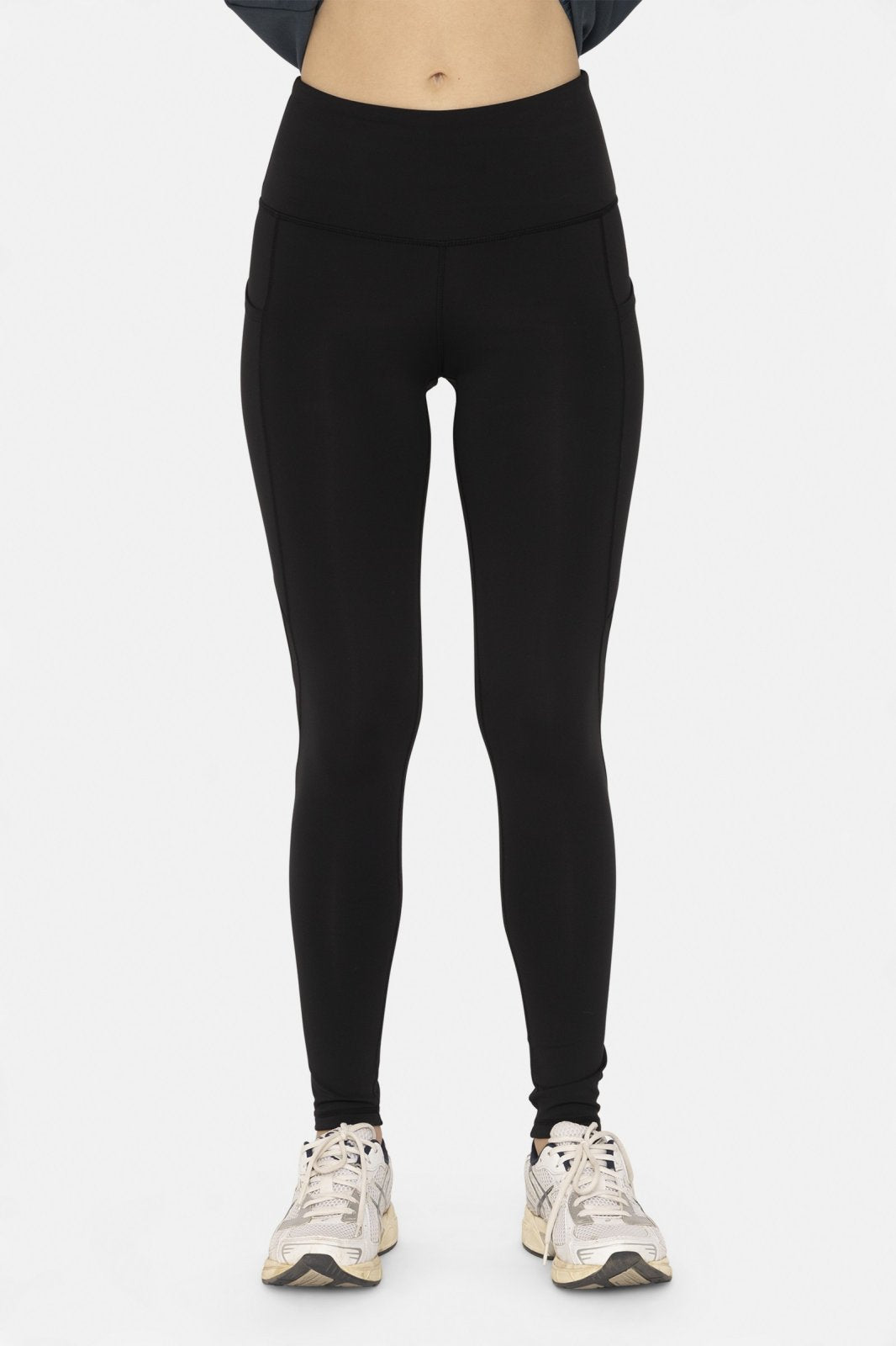 Stylish MB black high-waist panel leggings with tummy control, perfect for coastal boutique clothing and curvy plus size fashion.