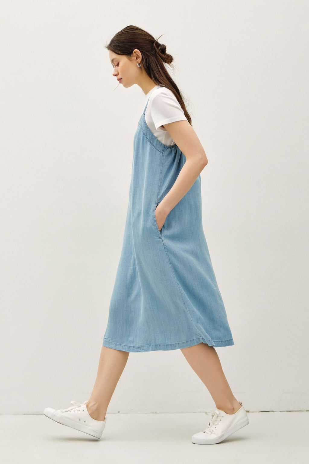 Breeze Tencel midi dress in denim look, perfect for coastal boutique clothing and stylish beach dresses, ideal for summer.
