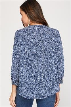 Navy and white top featuring 3/4 sleeves, from Raggdoll Boutique, perfect for trendy coastal style.