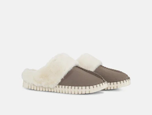FALCON TULIP SLIPPER by ILSE JACOBSEN, stylish cozy slippers for women, ideal for a coastal boutique clothing experience.