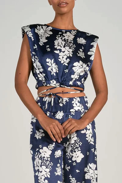 ELAN Capri Print Crew Crop Top, floral satin for coastal boutique clothing, perfect for tropical vacation outfits.