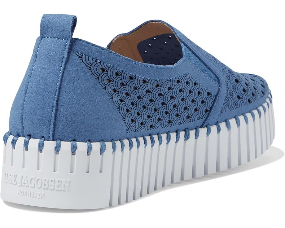 LIGHT REGATTA TULIPS by ILSE JACOBSEN 141, trendy slip-on sneakers with breathable design from Raggdoll Boutique.