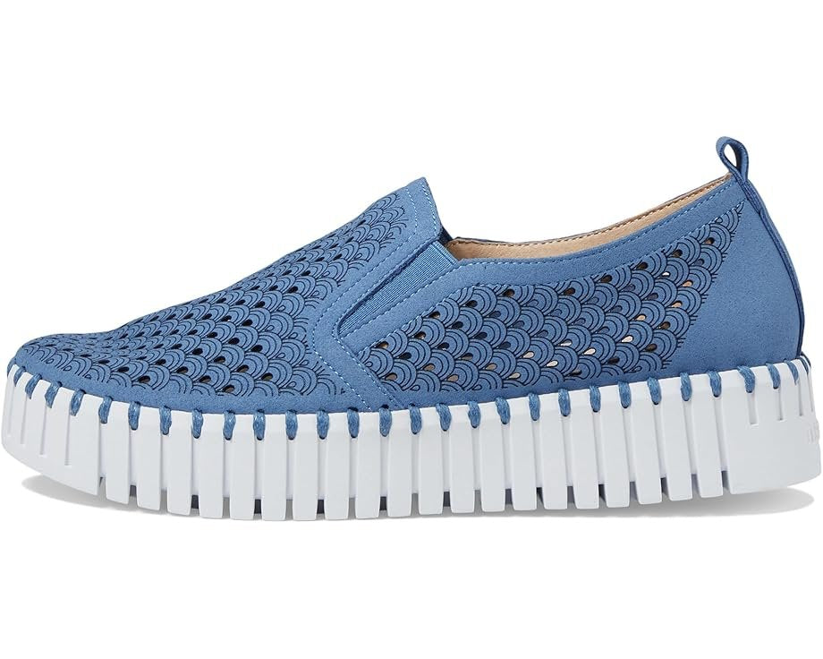 LIGHT REGATTA TULIPS by ILSE JACOBSEN 141 stylish platform sneakers in blue, perfect for coastal fashion boutique outfits.