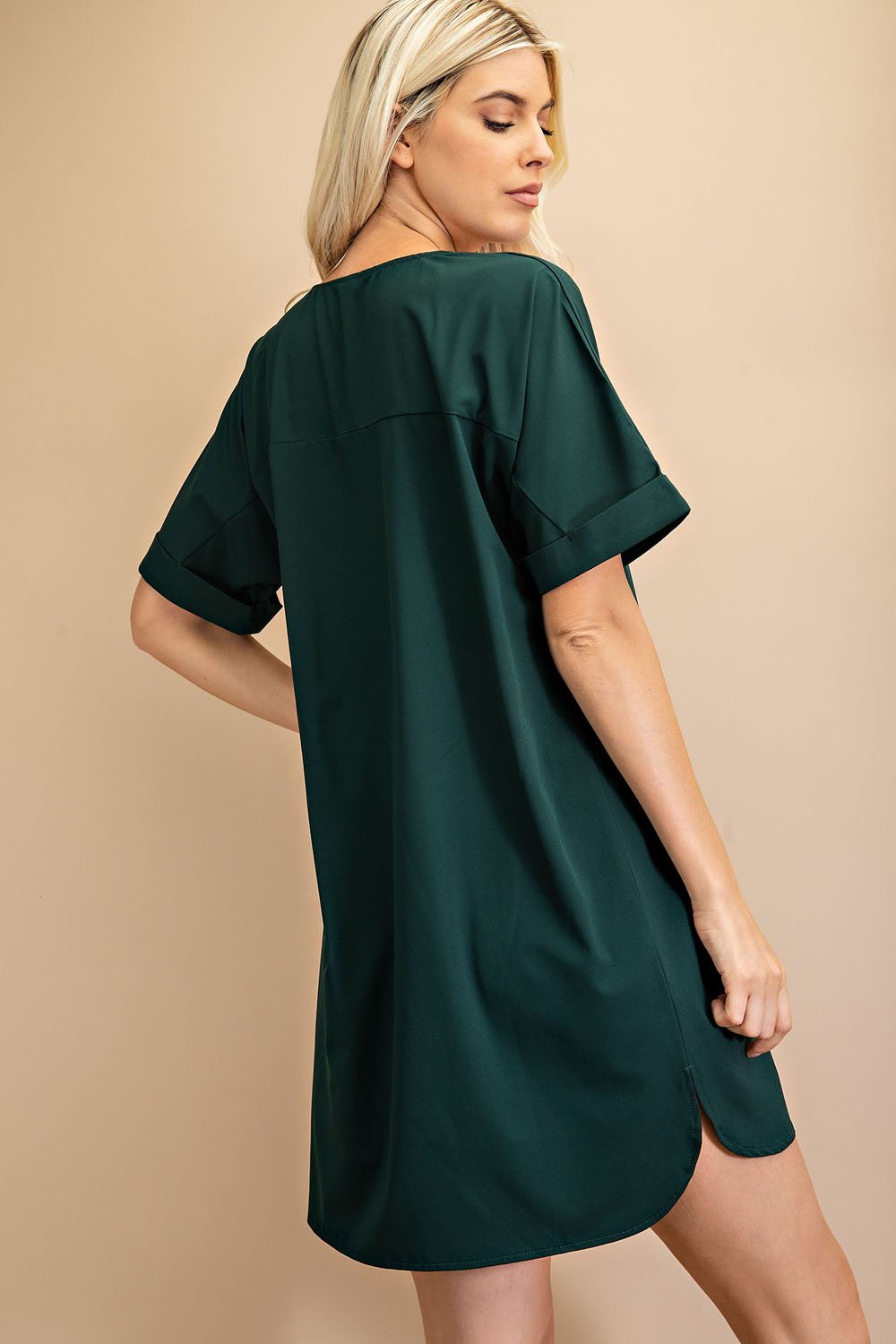 HUNTER GREEN V-NECK DRESS from Raggdoll Boutique, perfect for trendy coastal style and summer outfits Texas.