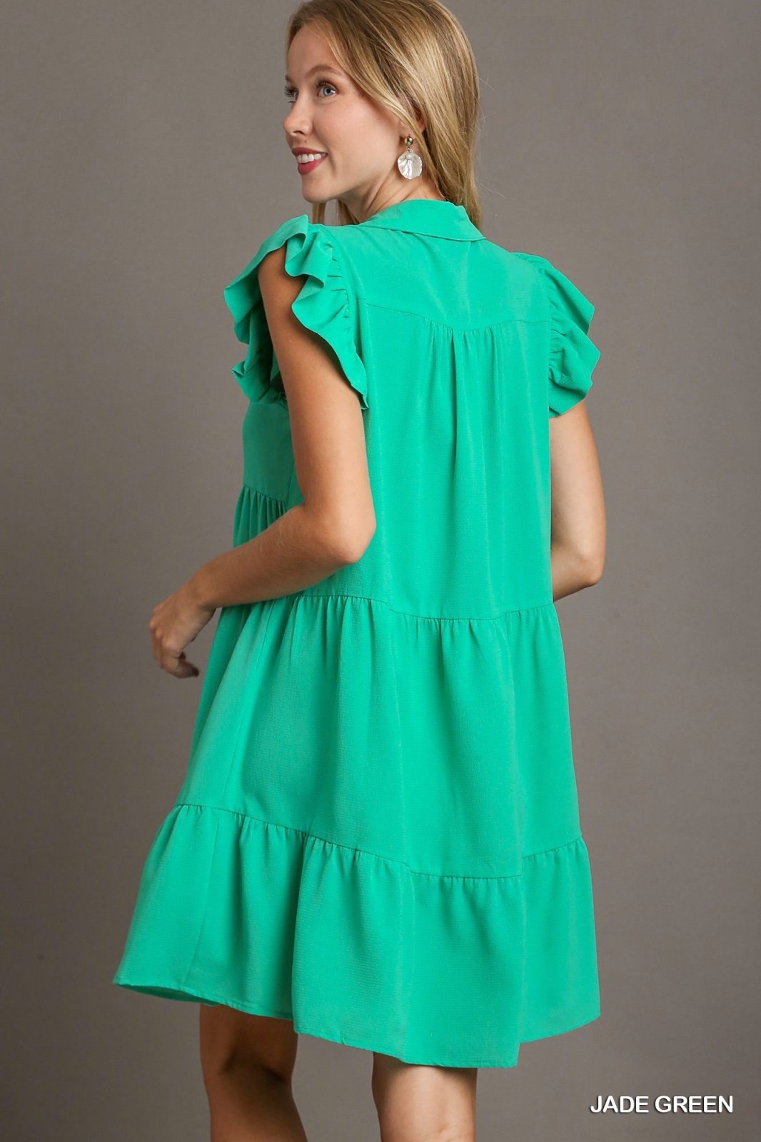 Stylish Janey Dress in Jade Green, perfect for beach outings, from a Port Aransas boutique featuring curated women's fashion.