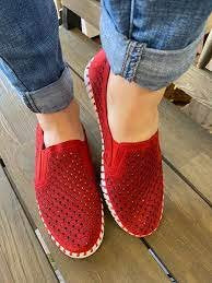 Stylish Ilse Jacobsen deep red tulip shoes with breathable upper, perfect for coastal boutique clothing and tropical vacations.