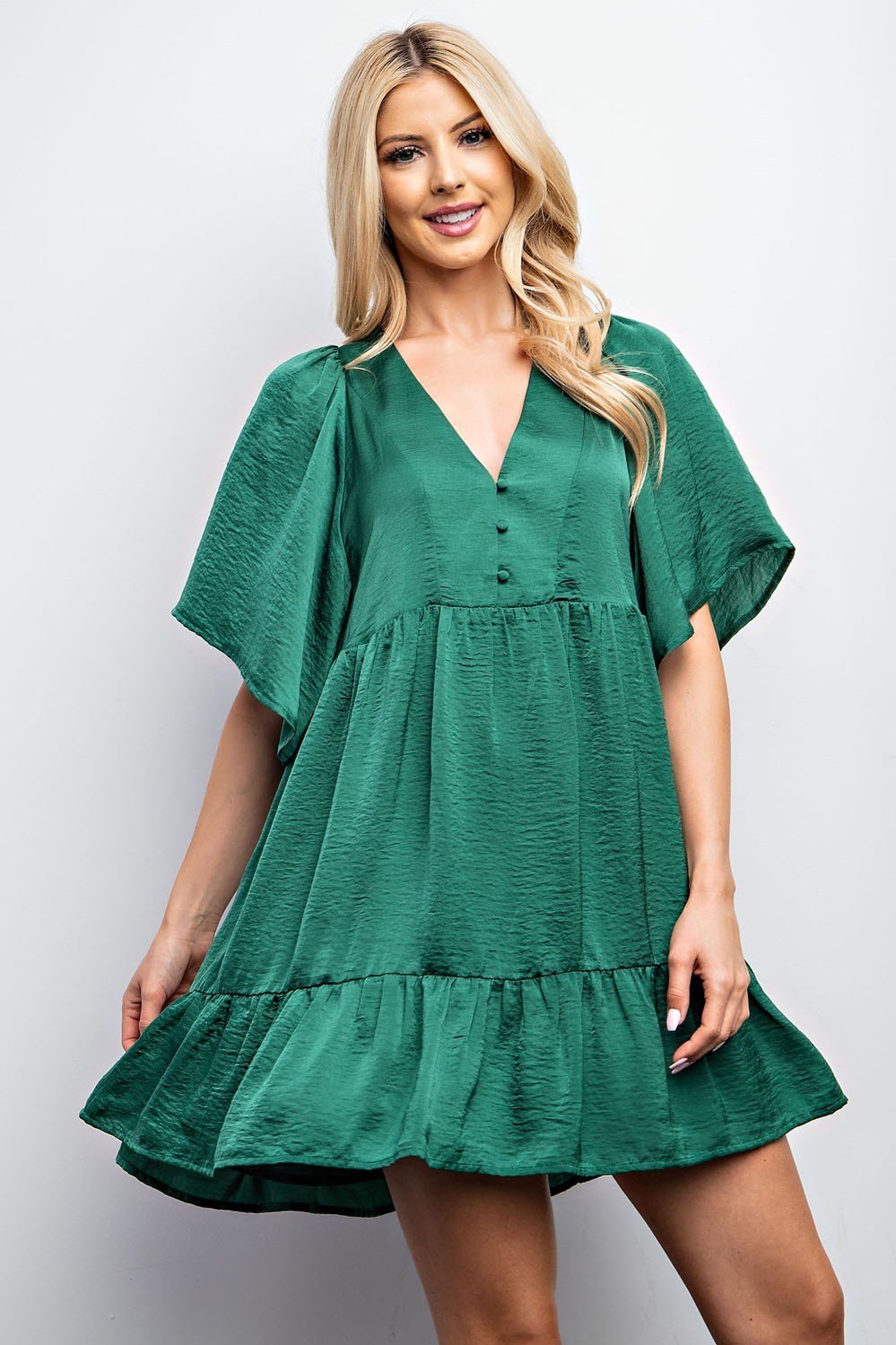 DRESS FOR THE HOLIDAYS in green, perfect for vacation wardrobe boutique, from Raggdoll Boutique, coastal fashion style