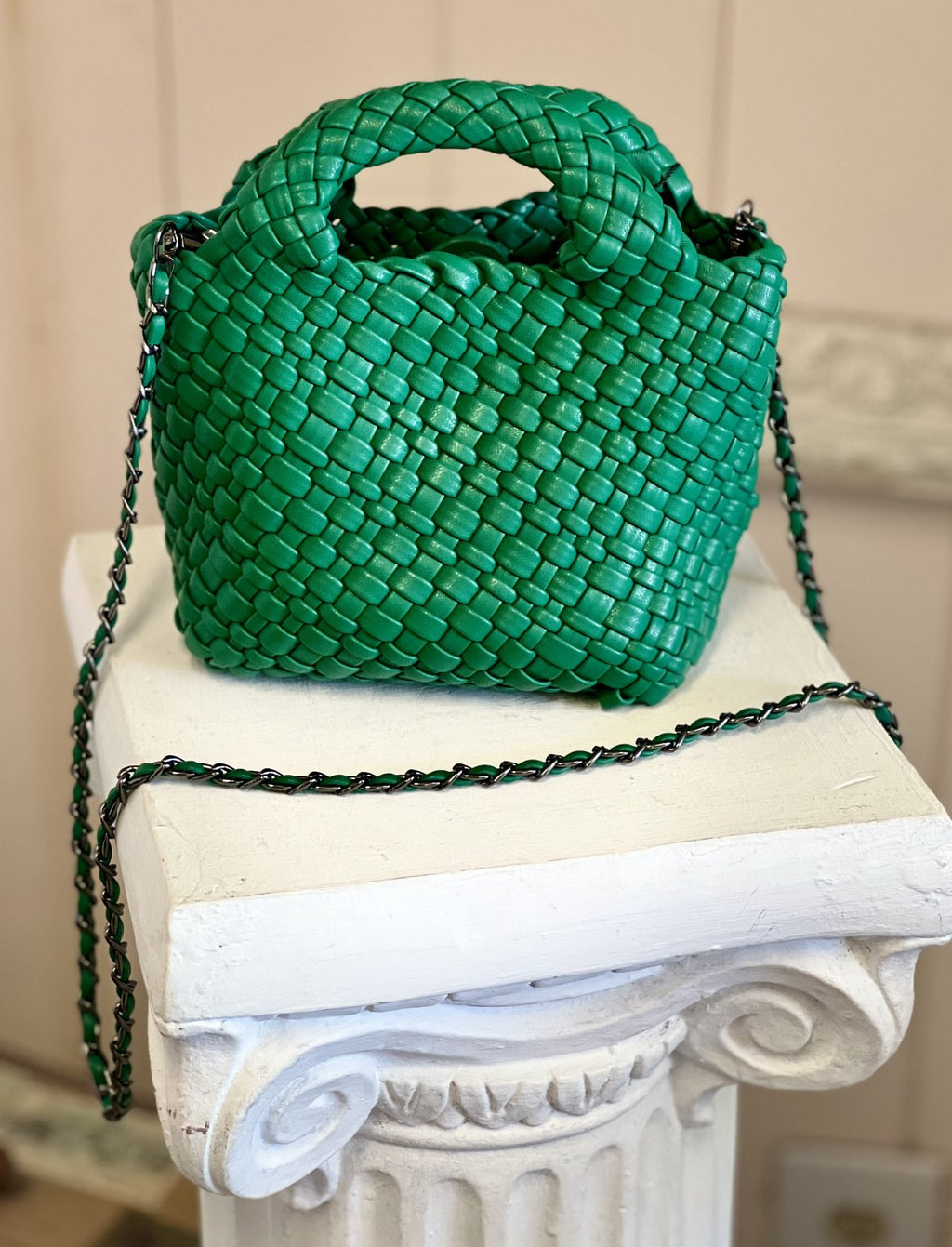 Stylish green braided mini handbag perfect for coastal boutique clothing and accessories, ideal for brunch dates and vacations.