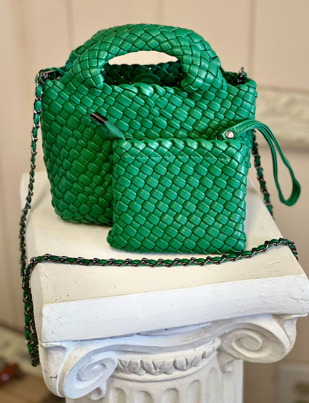 Sammi Purse: trendy green braided mini handbag and matching coin purse, perfect for coastal boutique clothing and stylish accessories.