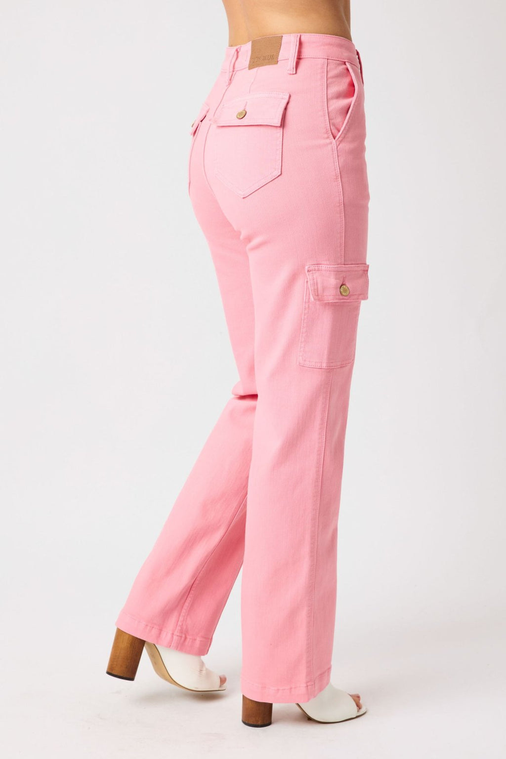 JUDY BLUE HW CARGO STRAIGHT PANT-PINK displayed at Raggdoll Boutique for trendy coastal style summer outfits in Texas.