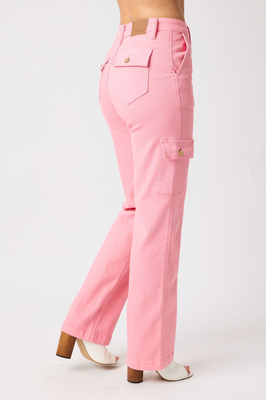 JUDY BLUE HW CARGO STRAIGHT PANT-PINK displayed at Raggdoll Boutique for trendy coastal style summer outfits in Texas.