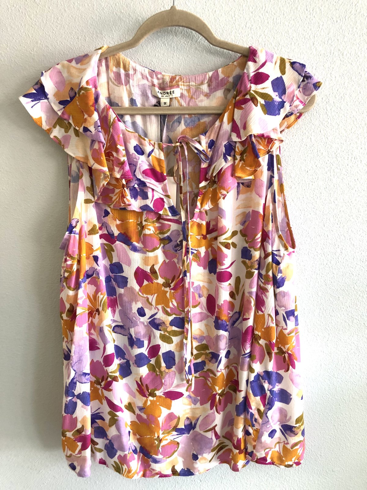 PLUS LAVENDER FLORAL TOP from Raggdoll Boutique, perfect for summer outfits and coastal fashion.