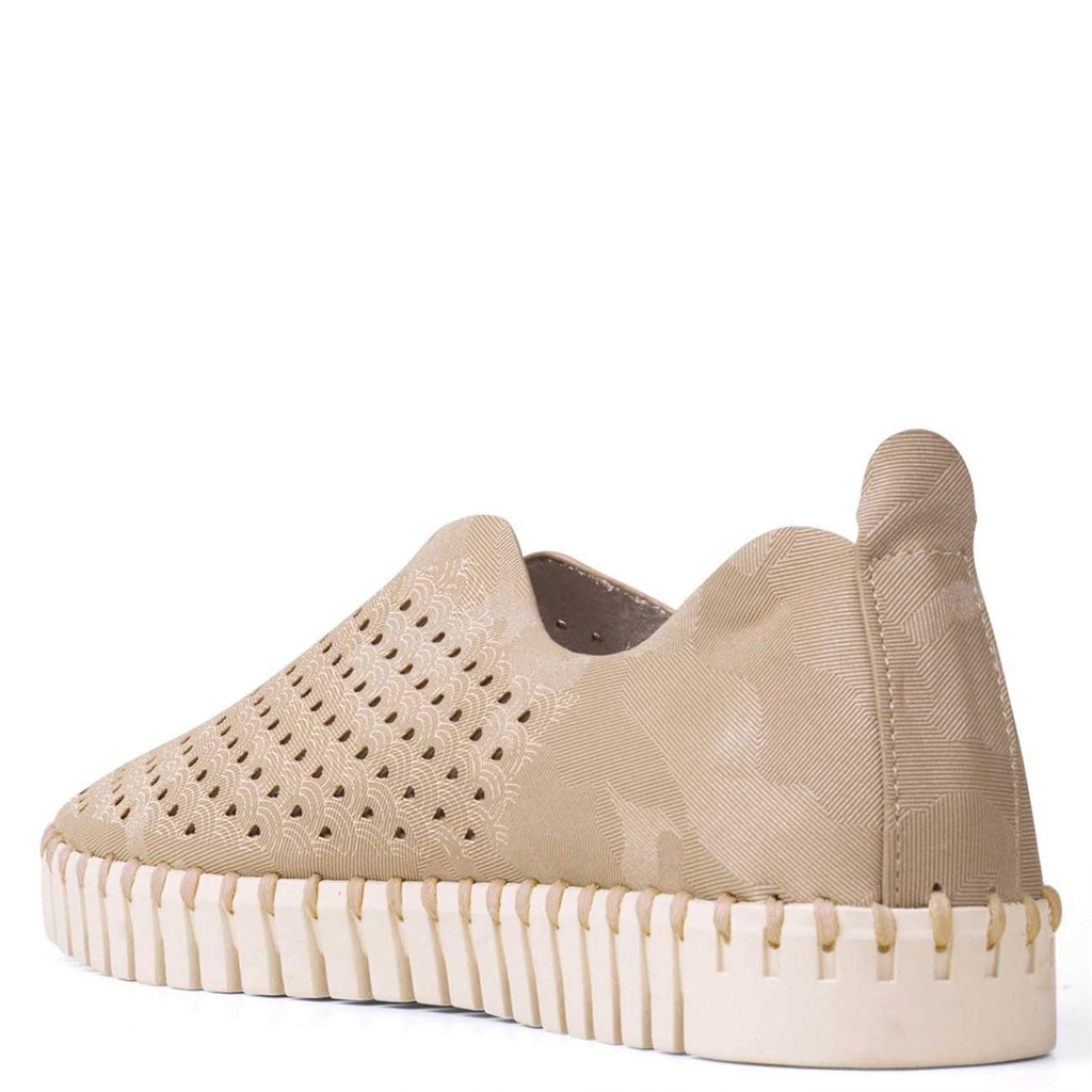 SAND PILE TULIPS by ILSE JACOBSEN 3565 shoes with breathable design and flexible outsole, perfect for summer outfits Texas.