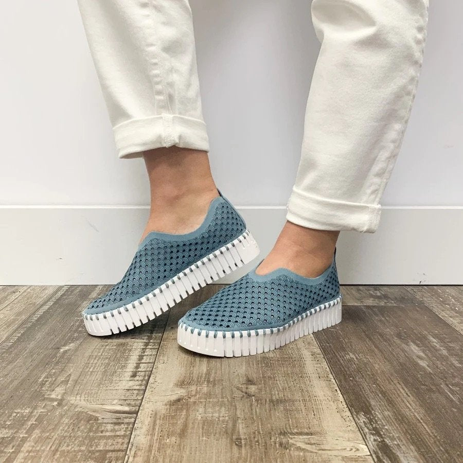 BLUE CLOUD PLATFORM TULIPS by ILSE JACOBSEN 3373 stylish shoes showcased on a model, featured at Raggdoll Boutique.