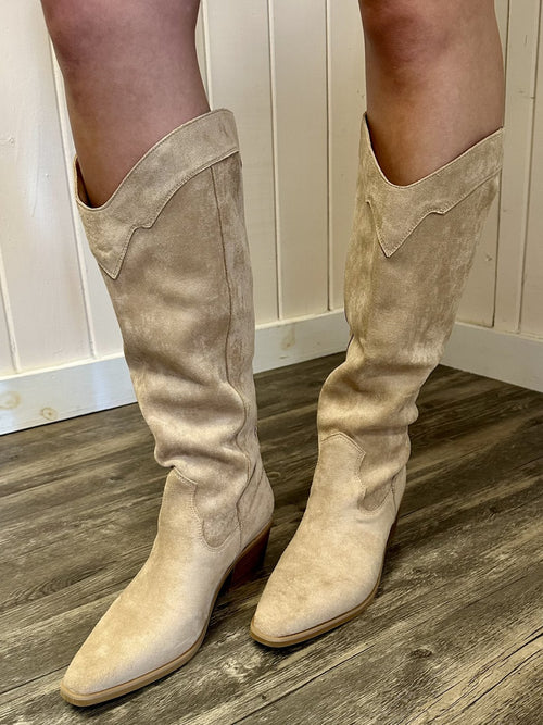 Julia Boots – Chic tan suede with a stylish silhouette, perfect for coastal fashion and summer outfits Texas.