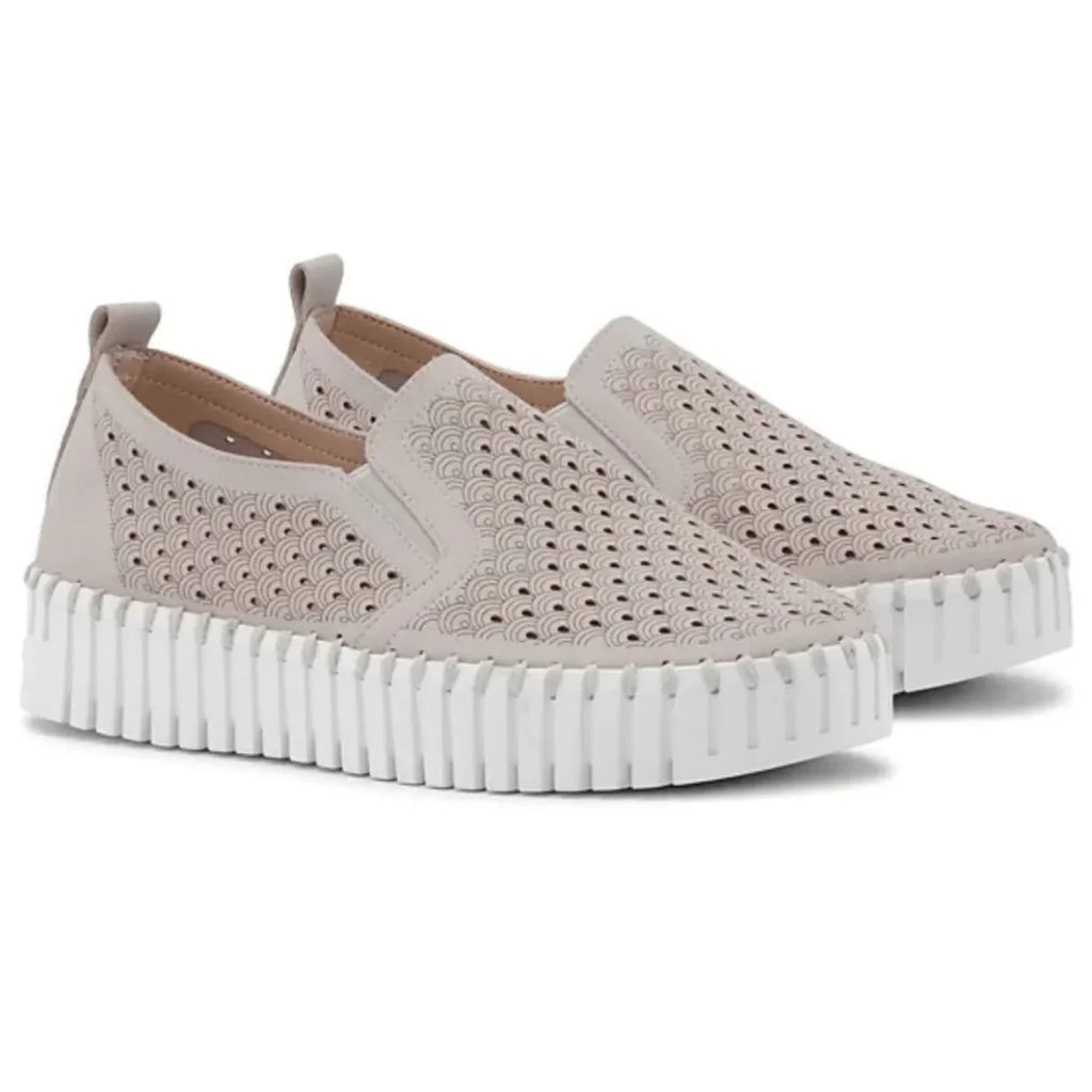 Stylish Ilse Jacobsen slip-on shoes with perforated design, perfect for coastal boutique clothing and tropical vacation dresses.