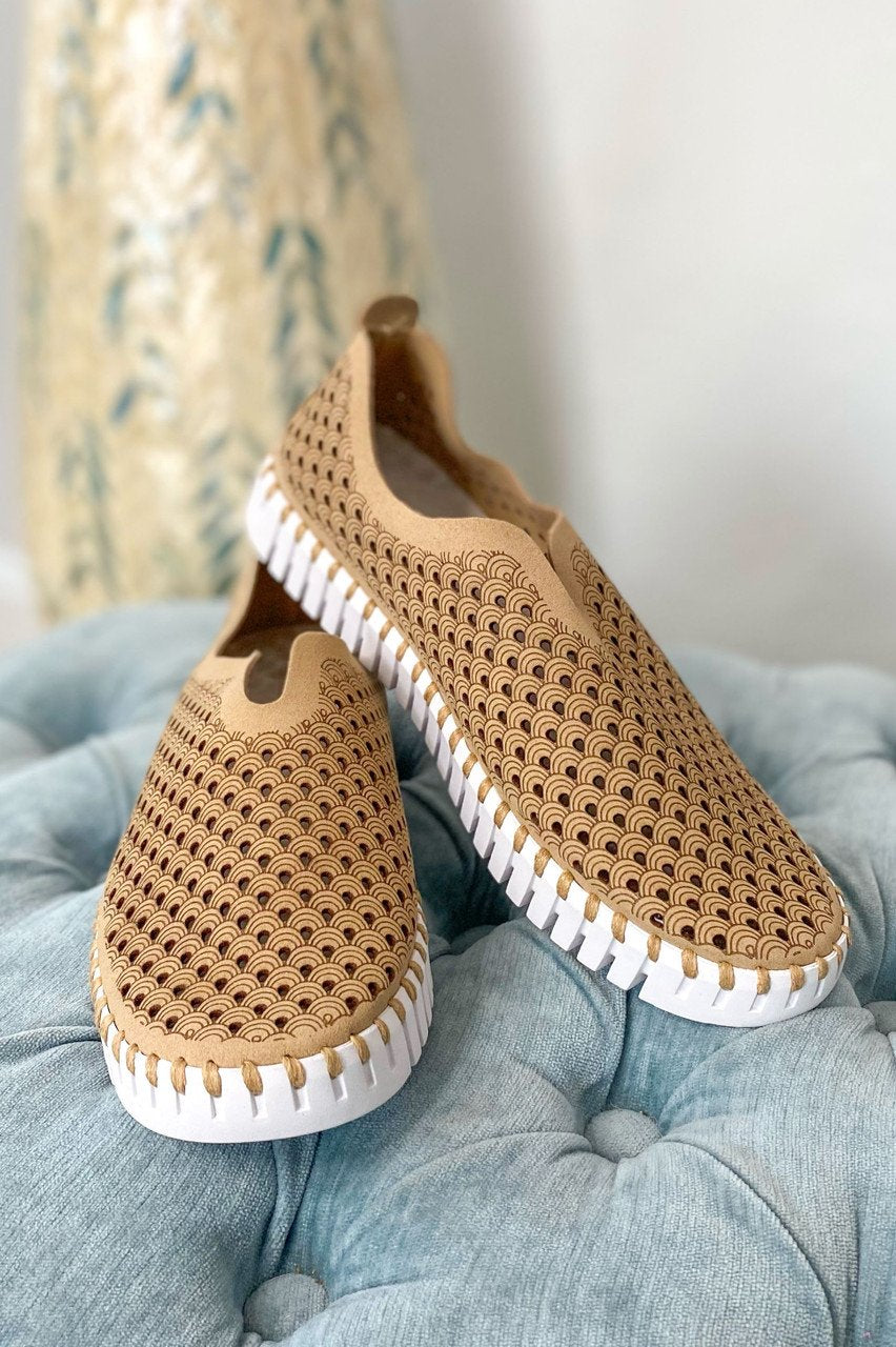 LATTE TULIPS by ILSE JACOBSEN 139 tan slip-on shoes from Raggdoll Boutique for trendy coastal style.