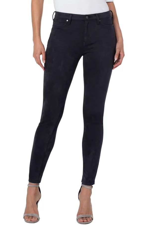 MADONNA SKINNY LIVERPOOL PEPPER JEAN from Raggdoll Boutique, perfect for summer outfits and trendy coastal style.