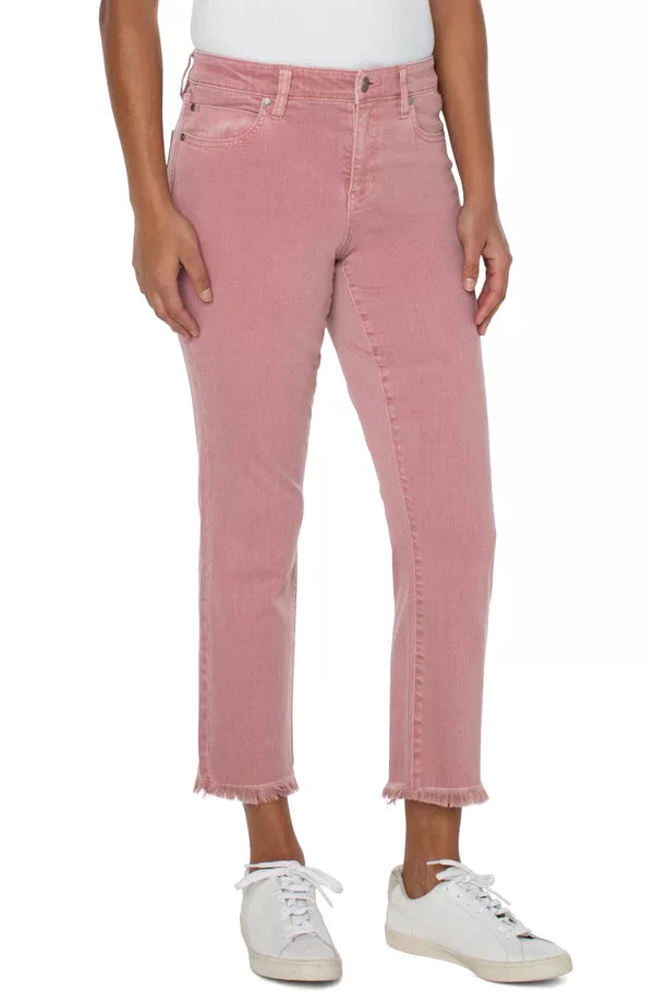 LIVERPOOL KENNEDY CROP STRAIGHT WITH FRAY HEM-ANTIQUE ROSE worn by a woman, showcasing trendy coastal style.