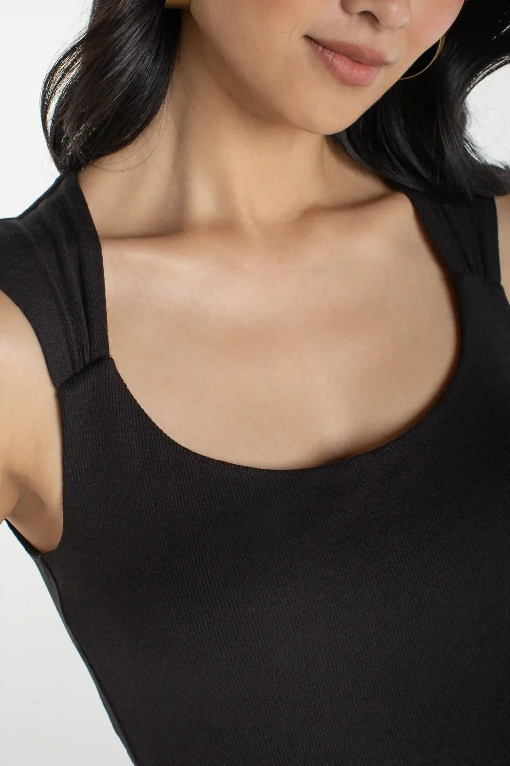LP Sleeveless Built-in Bra Knit Top-Black