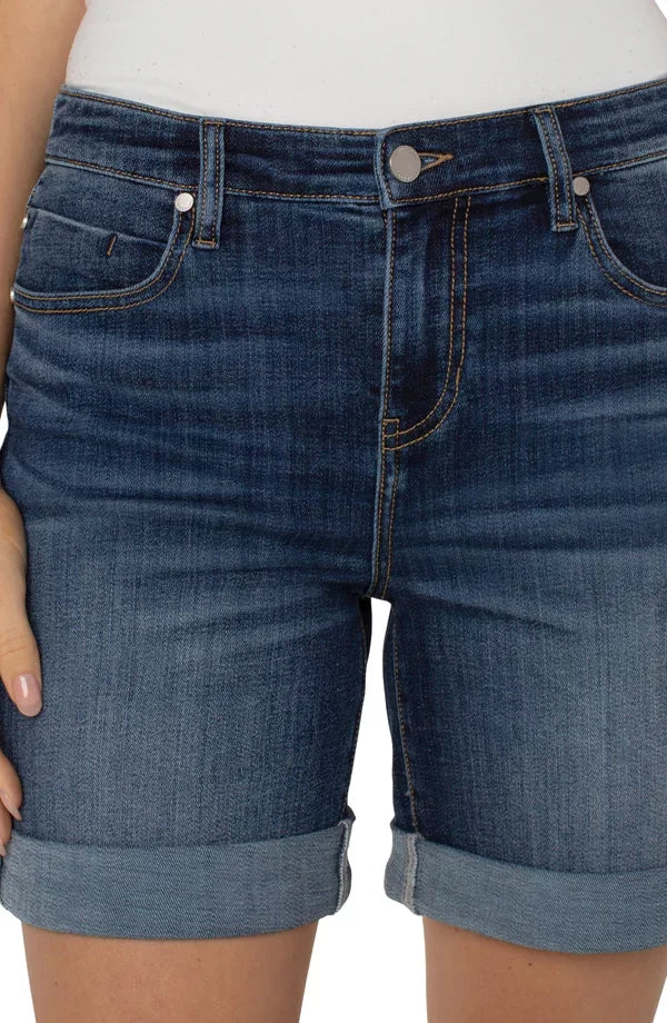 LIVERPOOL MARLEY ROLL CUFF SHORTS in dark wash denim from Raggdoll Boutique, perfect for summer outfits Texas.