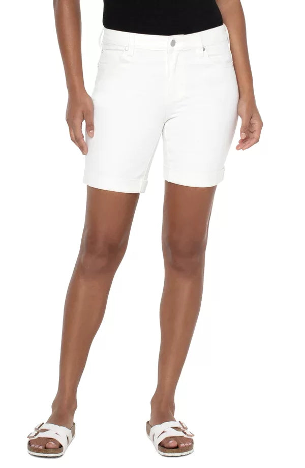 LIVERPOOL MARLEY GIRLFRIEND SHORT displayed by model, perfect for trendy coastal style at Raggdoll Boutique.