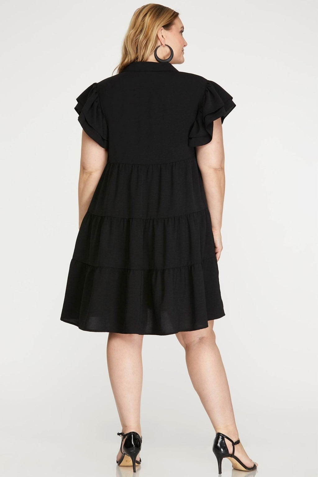 Plus Donna Dress from Raggdoll Boutique, a trendy coastal style dress perfect for summer outfits Texas.