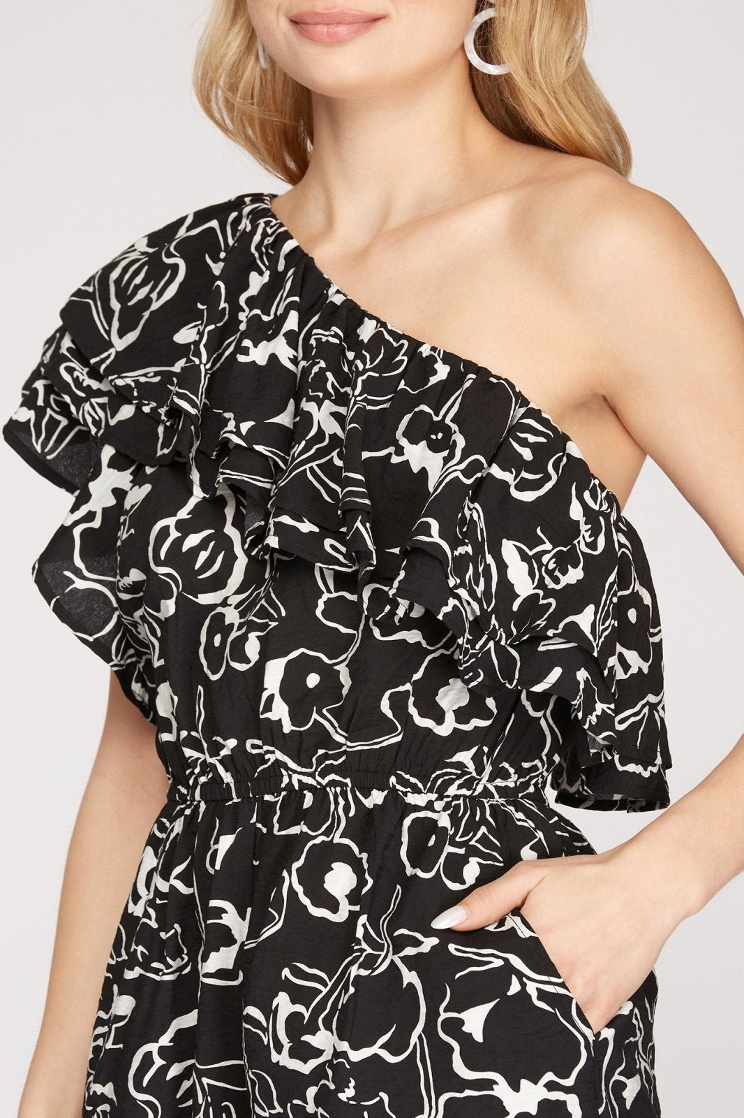 BLACK AND WHITE OFF SHOULDER ROMPER from Raggdoll Boutique perfect for summer outfits Texas and vacation wardrobe boutique.