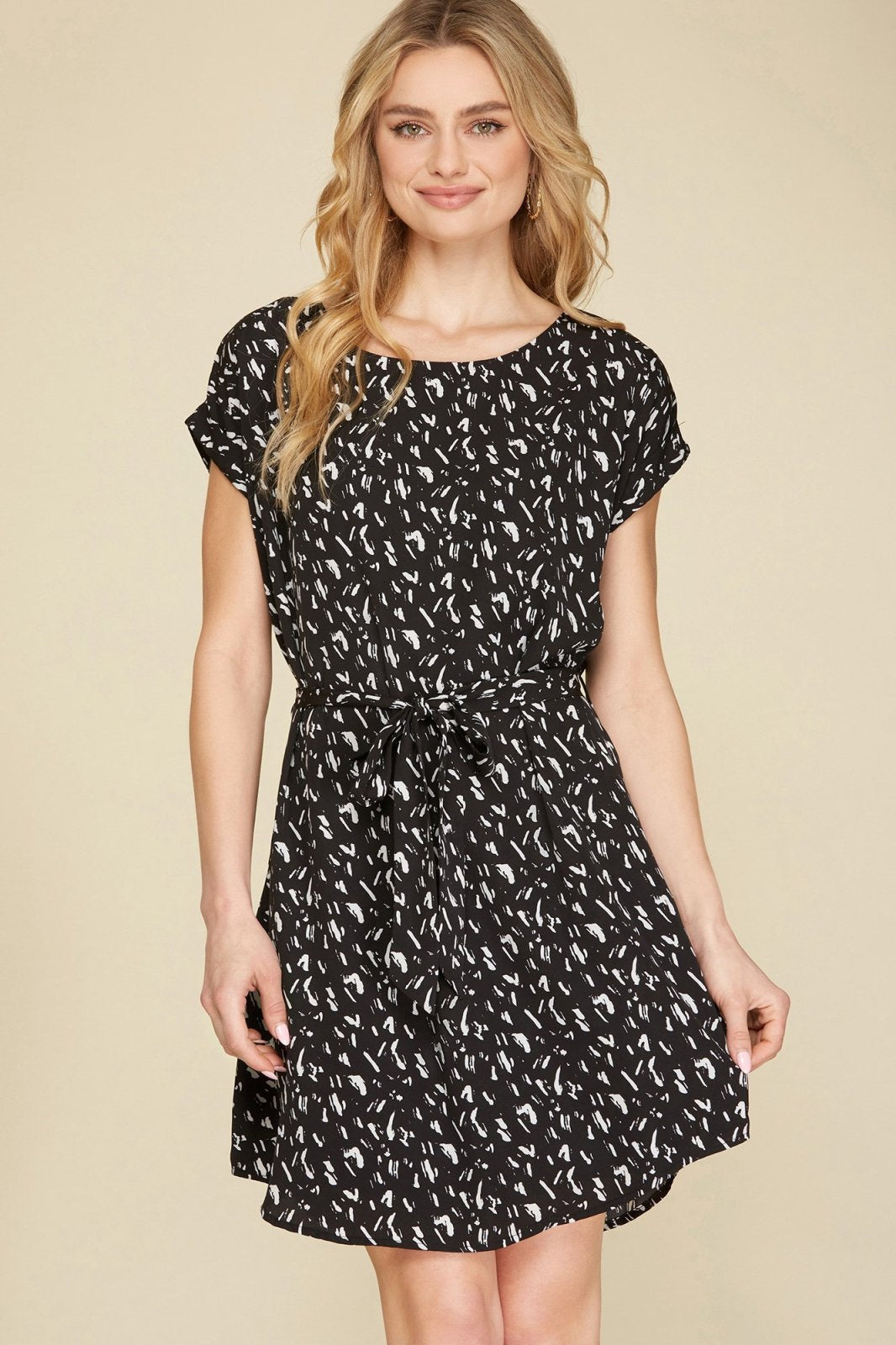 BLACK/WHITE SPLATTER DRESS from Raggdoll Boutique, perfect for summer outfits and trendy coastal style.