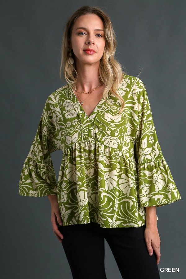 Women modeling the GREEN AND CREAM TOP from Raggdoll Boutique, perfect for summer outfits Texas and coastal fashion boutique.