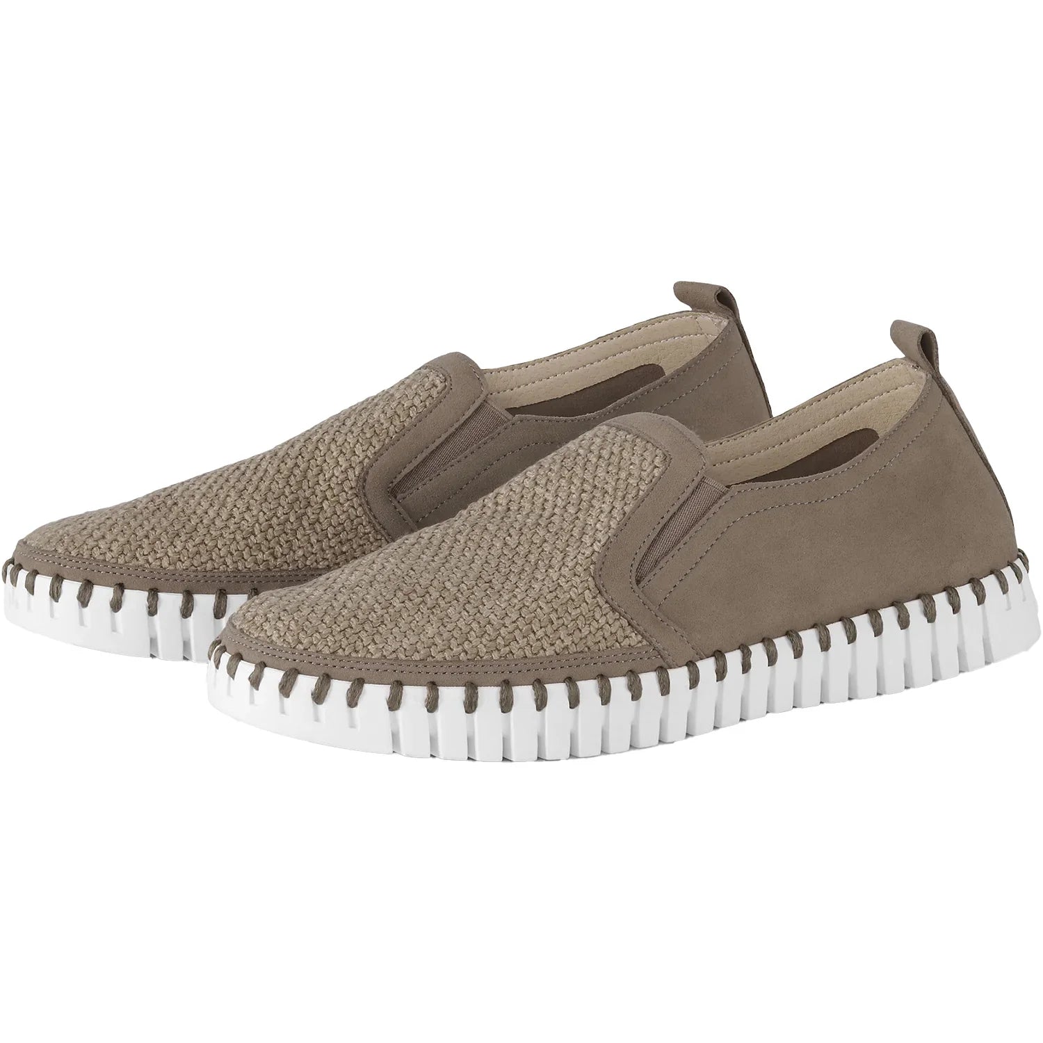 FALCON WOVEN TULIPS by ILSE JACOBSEN 3877 in beige with a woven front and white sole, perfect for coastal fashion.
