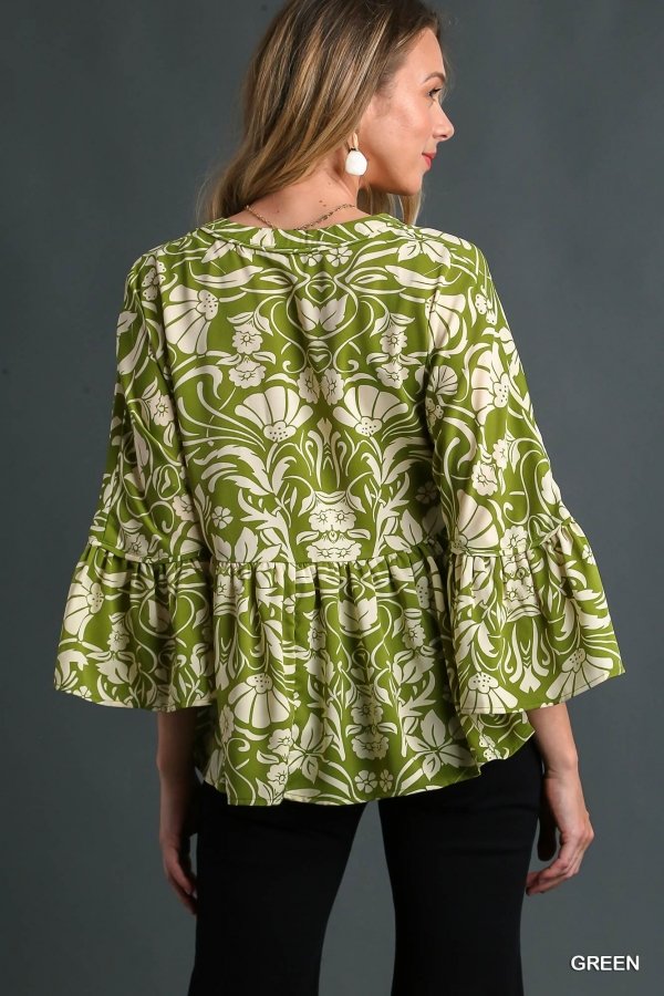 Elegant back view of a GREEN AND CREAM TOP from Raggdoll Boutique, perfect for summer outfits Texas.