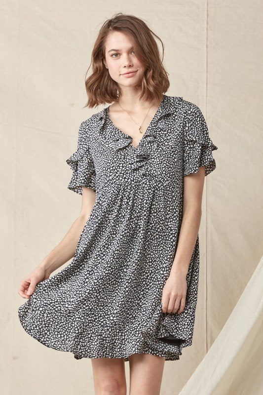 SWEET BLACK AND IVORY PRINT DRESS from Raggdoll Boutique, perfect for summer outfits in Port Aransas.