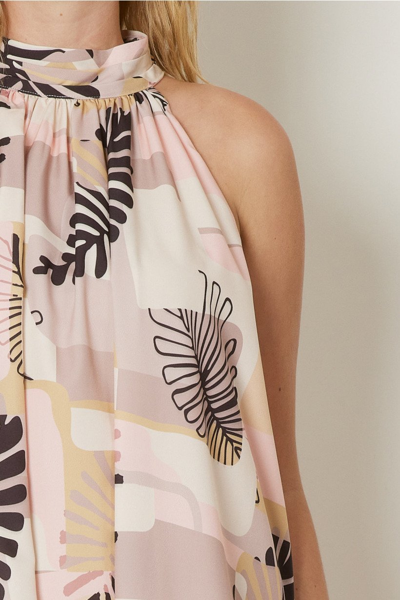 DOSE OF DREAMA MAXI dress with floral pattern from Raggdoll Boutique, perfect for summer outfits in Port Aransas.