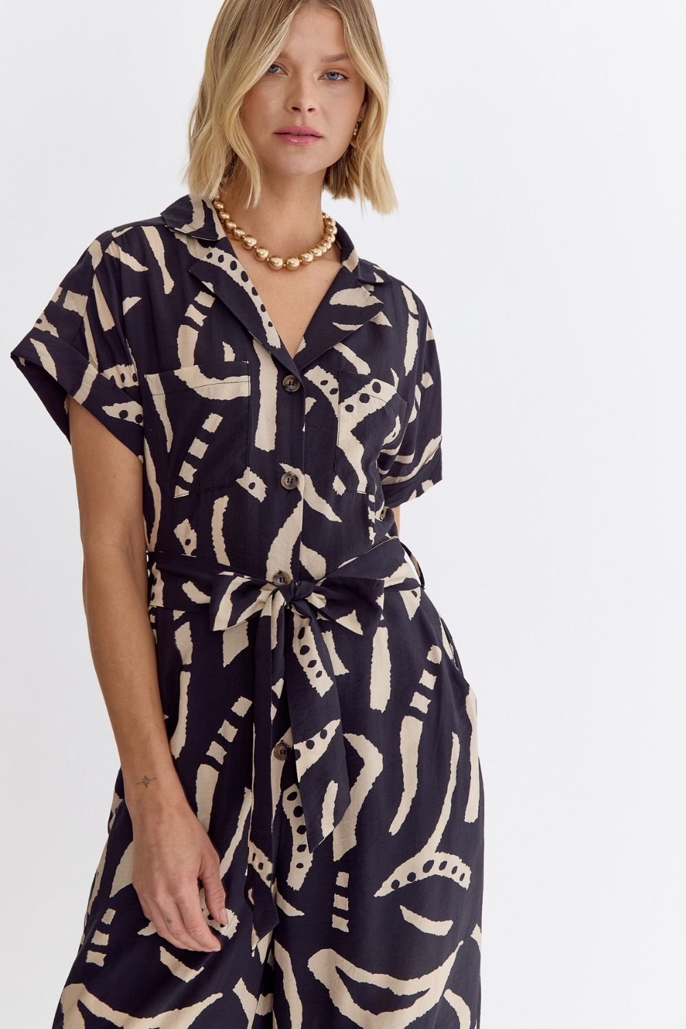 BLACK PRINT DETAIL JUMPSUIT featuring trendy abstract patterns, ideal for summer outfits Texas at Raggdoll Boutique.