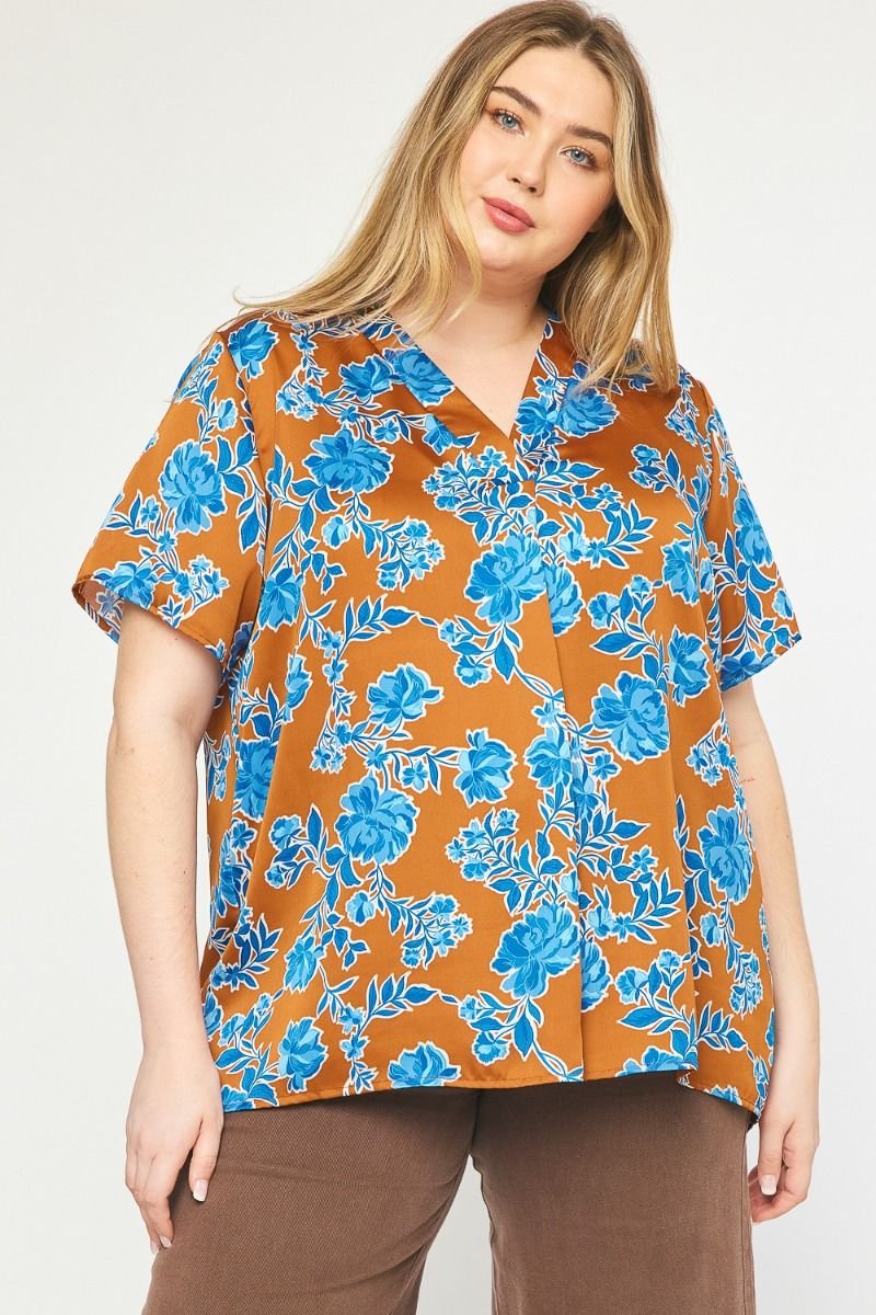 COPPER PLUS FLORAL TOP from Raggdoll Boutique, a trendy coastal style for women’s clothing in Port Aransas.