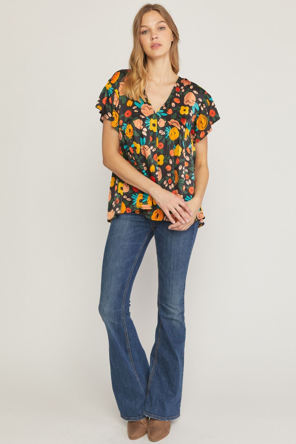 BLACK FLOWER PRINT TOP from Raggdoll Boutique, perfect for summer outfits Texas and trendy coastal style.