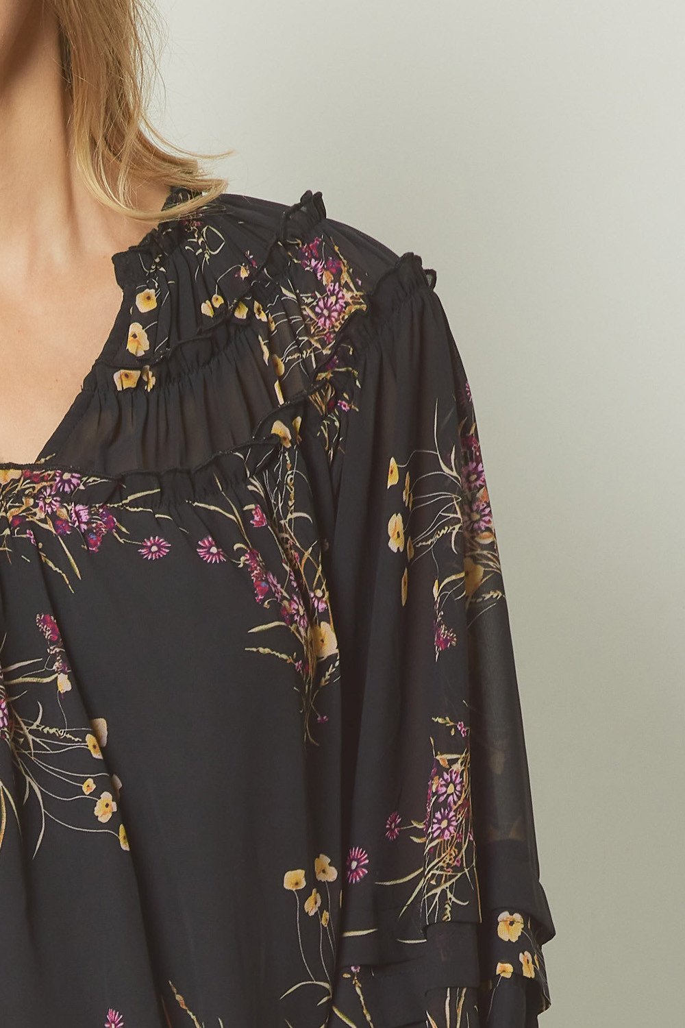 BLACK FLORAL TOP WITH SLEEVE DETAIL from Raggdoll Boutique, perfect for trendy coastal style and summer outfits Texas.