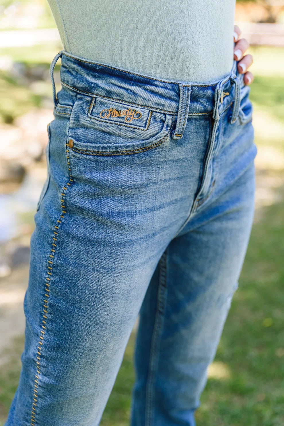 JUDY BLUE HOWDY BF JEAN W/SIDE STITCH showcasing a slim fit design, perfect for summer outfits at Raggdoll Boutique.