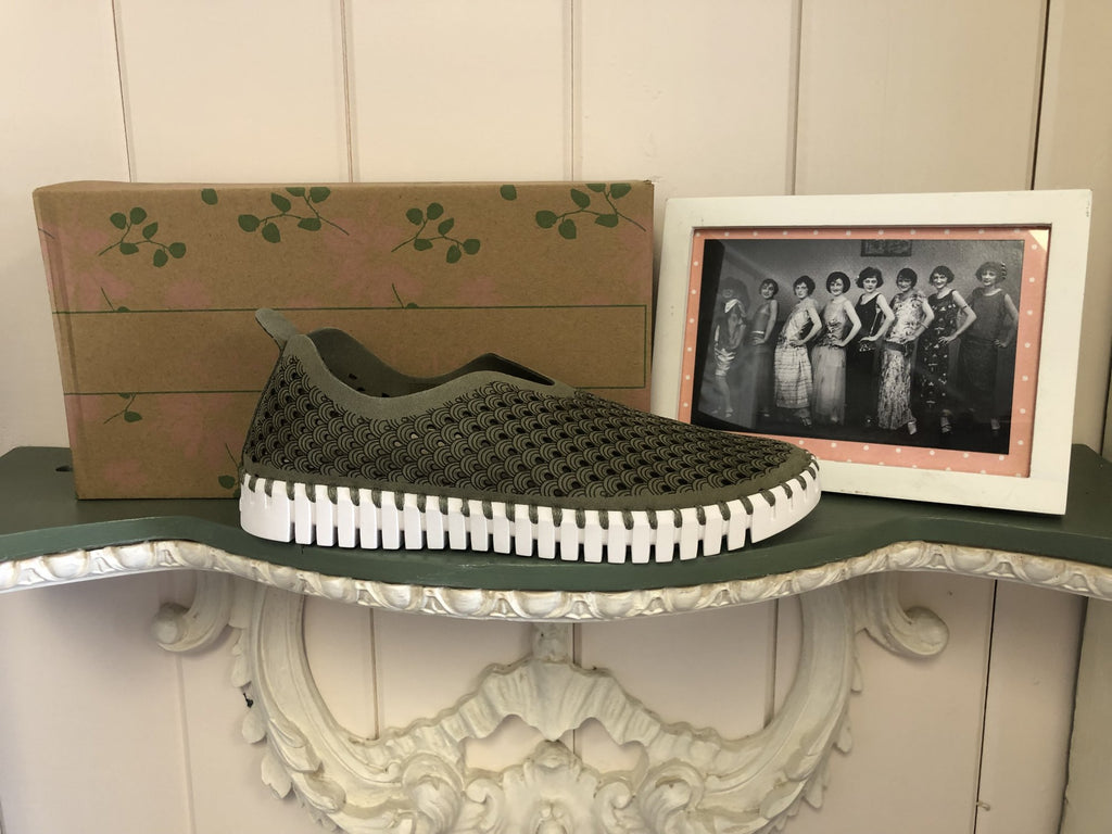 ARMY TULIPS by ILSE JACOBSEN trendy boutique shoes showcased with a vintage photo and a gift box from Raggdoll Boutique.