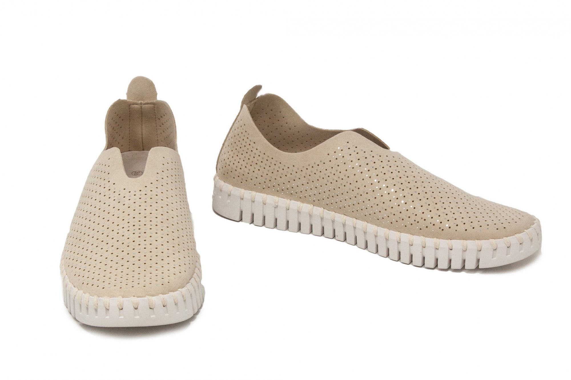 KIT TULIPS by ILSE JACOBSEN 139 beige slip-on shoes with perforated design, perfect for summer outfits Texas.