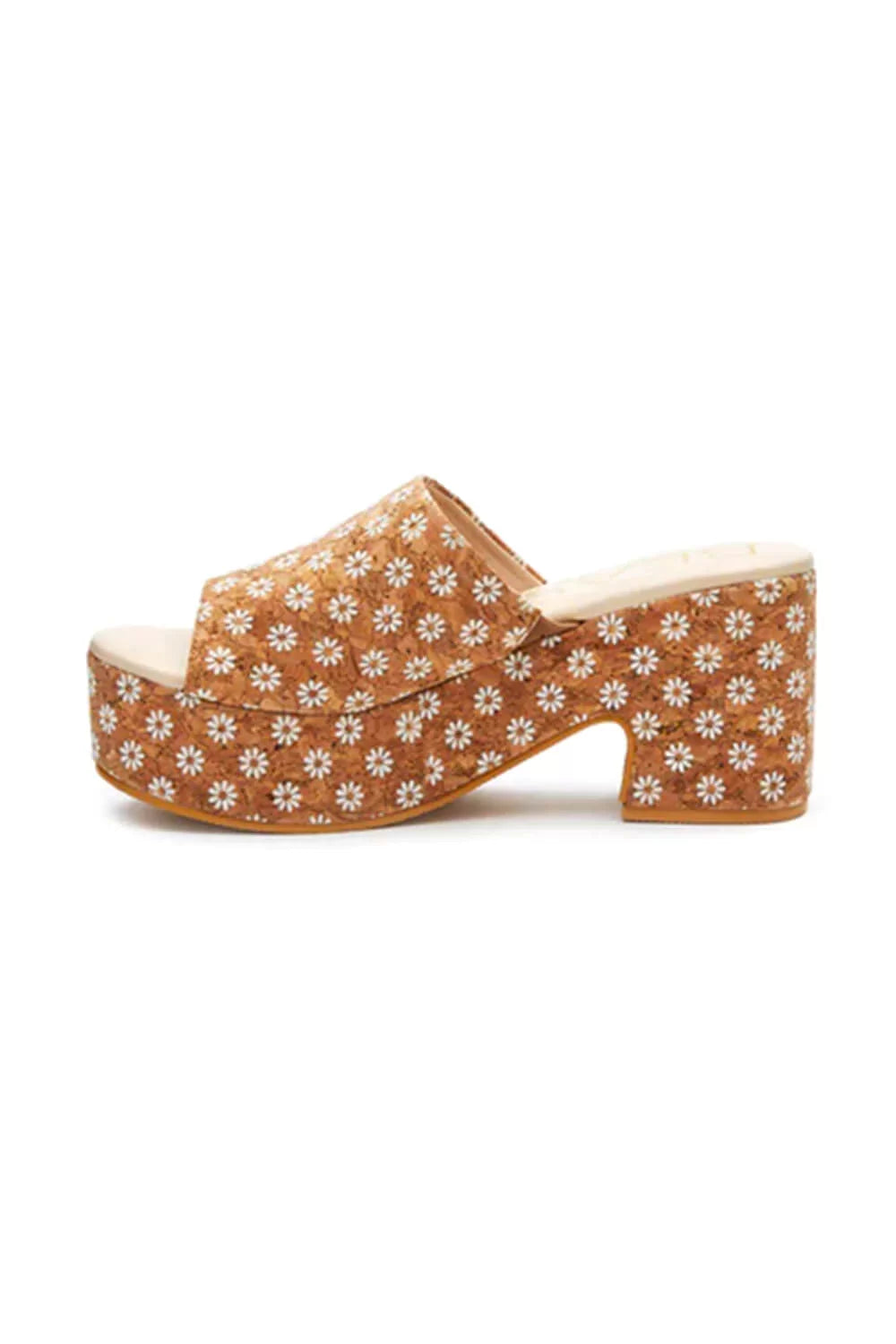 DAISY CORK SHOE from Raggdoll Boutique, a trendy choice for coastal fashion and summer outfits in Port Aransas.